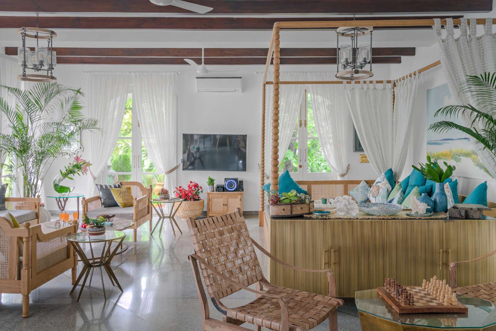 Holidayabodein Casa Oriana 4 BHK